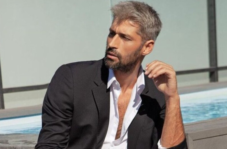 Αλέξης Παππάς: Συνεχίζει τις διακοπές του στη Μύκονο μετά το χωρισμό