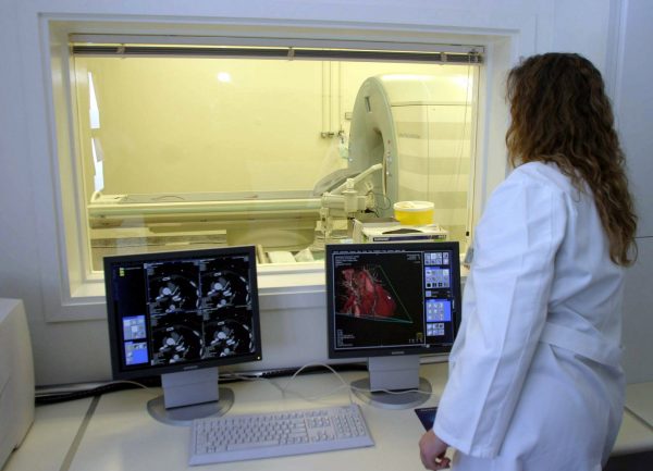 Σκιαγραφικά: Εξώδικο από ακτινολόγους στον ΕΟΠΥΥ για τη δωρεάν συνταγογράφηση