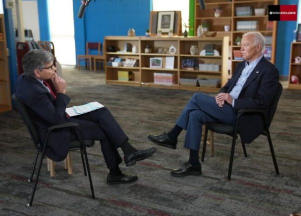 Μπάιντεν: Μόνο ο Παντοδύναμος Θεός μπορεί να με βγάλει από την κούρσα για τις εκλογές