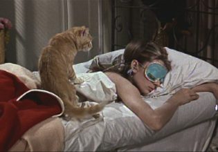 Συνδέεται ο ύπνος με την μοναξιά; Επιστήμονες απαντούν