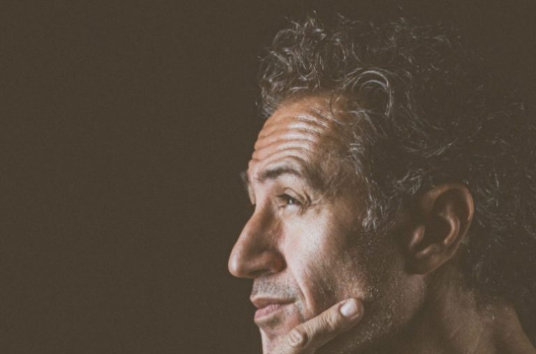 Ο Δημήτρης Κόκοτας δίνει τη μεγαλύτερη μάχη της ζωής του – Τα νεότερα για την υγεία του