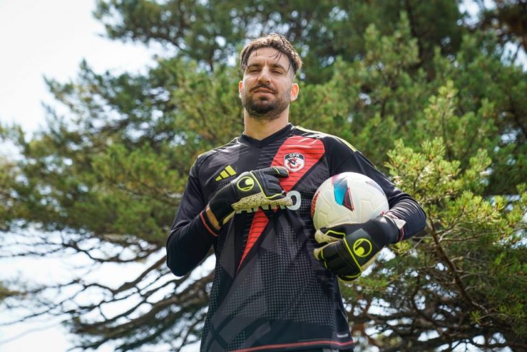 H Γκαζιαντέπ ανακοίνωσε τον Διούδη και τον παρουσίασε σαν… Μπάτμαν! (pic, vid)