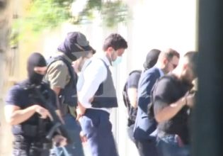 Δολοφονία τοπογράφου στο Ψυχικό: Στον εισαγγελέα ο φερόμενος δολοφόνος – Αρνείται τις κατηγορίες, το χρονικό