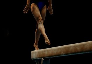 Νέες αποκαλύψεις για τον ομοσπονδιακό προπονητή – Πώς αποφάσισε να τον καταγγείλει η 26χρονη πρωταθλήτρια