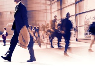 Πώς η εξαήμερη εργασία θα βλάψει την οικονομία