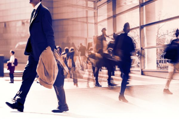 Πώς η εξαήμερη εργασία θα βλάψει την οικονομία