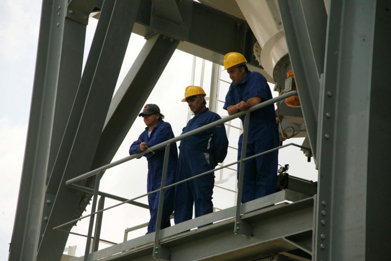 Εξαήμερη εργασία: Εργασιακός «χειμώνας» μέσα στο καλοκαίρι – Τι φέρνει για τους εργαζόμενους