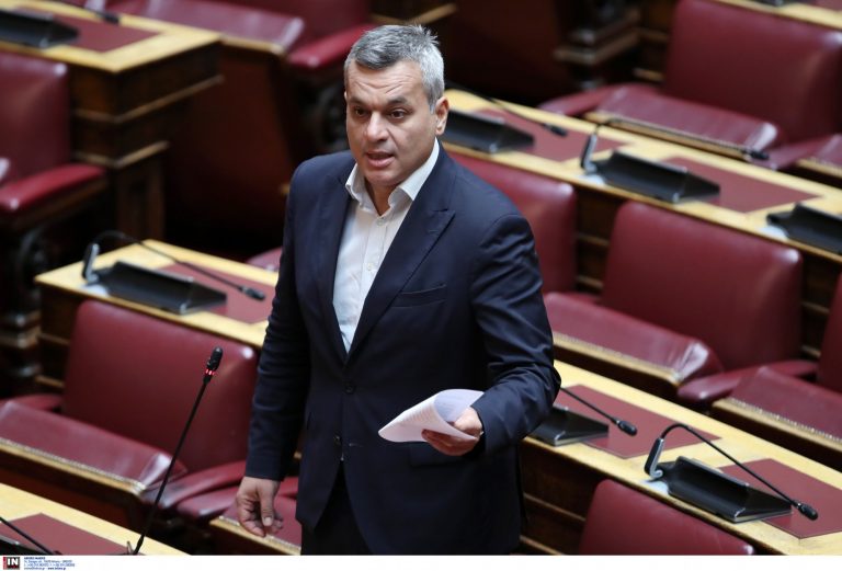 Χάρης Μαμουλάκης: «Δεν εναρμονίζεται με αρχές και αξίες του χώρου η φράση Κασσελάκη» για τις αποχωρήσεις