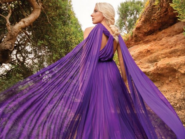 Φαίδρα Νταϊόγλου: «Η μητέρα μου, Υρώ Μανέ, με έβαλε 3 ετών σε μια αίθουσα χορού, τα υπόλοιπα αφέθηκαν σε μένα»