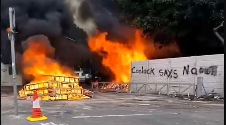 Ιρλανδία: Επιθέσεις νεοφασιστών στο Δουβλίνο σε χώρο υποδοχής προσφύγων