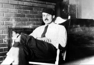 Πρόζα και μαρτίνι – Το Παρίσι μέσα από τα στέκια του Χέμινγουεϊ