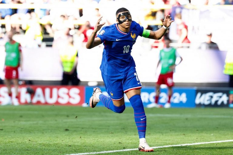 Οι αθλητικές μεταδόσεις της ημέρας (1/7): Πού θα δούμε Euro και τη πρεμιέρα της Σάκκαρη στο Wimbledon