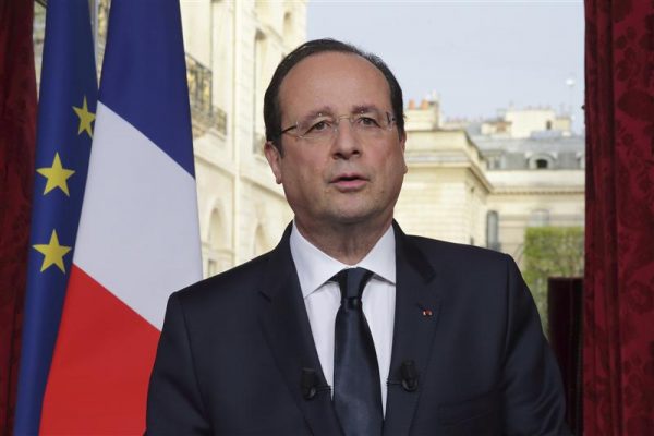 Γαλλία: «Εγκεφαλική παρόρμηση, εξαιρετικά επιζήμια» η απόφαση Μακρόν για εκλογές, λέει ο Ολάντ