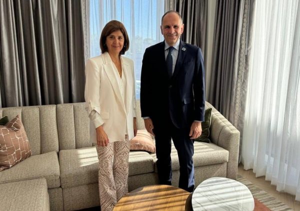 Κυπριακό: Συνάντηση Γεραπετρίτη – Ολγκίν – «Η λύση του οφείλει να είναι εντός του πλαισίου αποφάσεων του ΣΑ»