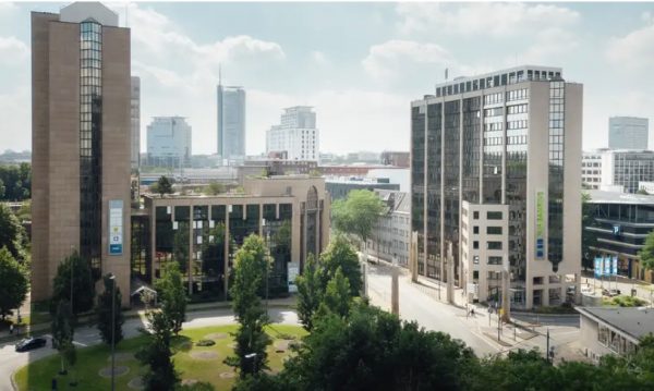 Γερμανία – Τράπεζες: Οι εκκλησίες κινούν δισεκατομμύρια