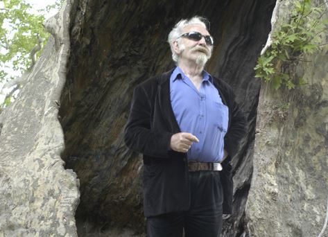 Ένα αντίο στον εθνολόγο-ανθρωπολόγο και συγγραφέα Ευάγγελο Ζάχο-Παπαζαχαρίου – «Δεν πιστεύω στη décadence»