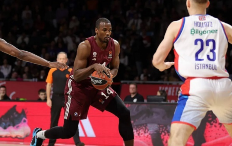 Τέλος από την Μπάγερν ο Ιμπάκα