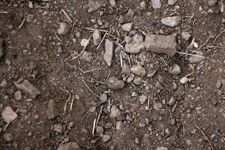 Ατύχημα στη Βουλιαγμένη: Νεαρός έπεσε σε βράχια τα ξημερώματα