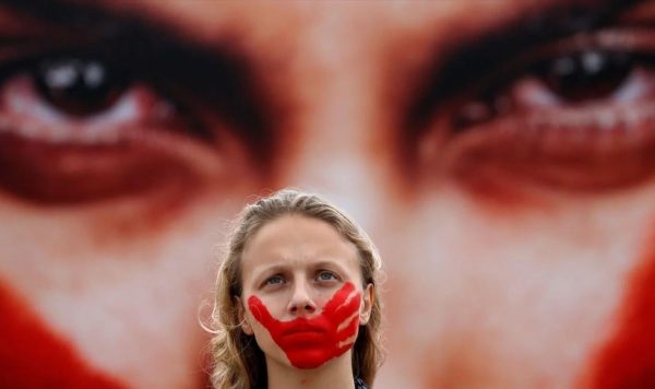 Και οι νεκρές ουρλιάζουν πόσες ακόμη;