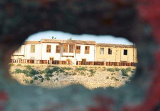 15 Ιουλίου 1974: Το πραξικόπημα της χούντας «υπογράφει» την τουρκική εισβολή