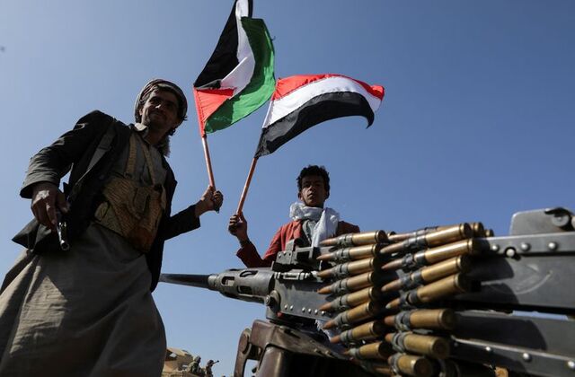 Χούθι: Ανέλαβαν την ευθύνη των επιθέσεων κατά τεσσάρων εμπορικών πλοίων