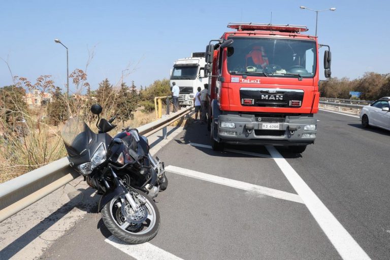 Ηράκλειο: Πρώην αστυνομικός παρασύρθηκε από φορτηγό στον ΒΟΑΚ – Είχε σταματήσει λόγω αδιαθεσίας