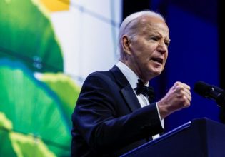 ΗΠΑ: «Σας υπόσχομαι ότι είμαι καλά», διαβεβαιώνει ο Τζο Μπάιντεν τους υποστηρικτές του