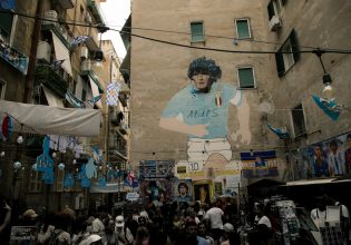 Η Νάπολη είναι μια πόλη που κινείται στα άκρα – Μερικές ψαγμένες ιδέες για να τη ζήσετε από μέσα