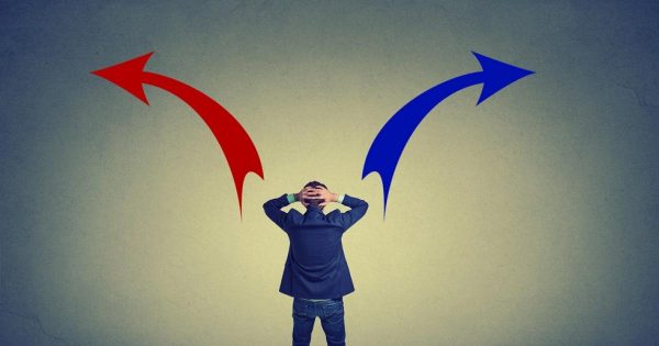 Το «Κέντρο» δεν υπήρξε ποτέ – ήταν απλώς η παράταξη των «ακροκεντρώων»