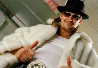 Kid Rock: Ανάμεσα σε αυτούς που δίνουν βοήθεια για τα θύματα της επίθεσης κατά του Τραμπ