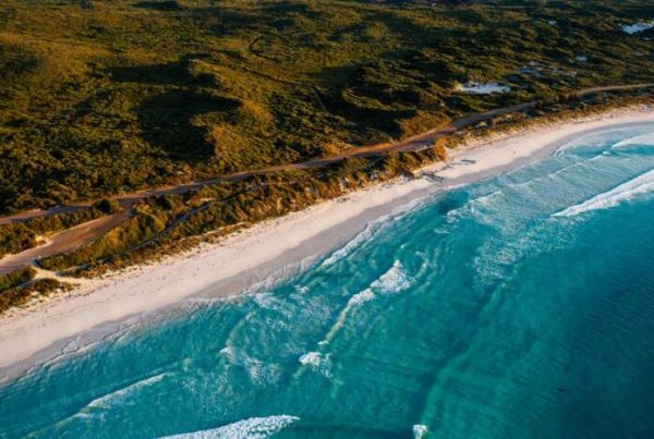 Λάρισα: Εκεί που πανέμορφες παραλίες παντρεύονται ιδανικά με επιβλητικούς καταρράκτες και μικρές λίμνες