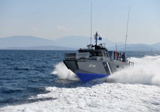 Βυθίστηκε το ιστιοφόρο στη Σαντορίνη – Σώοι οι 3 επιβαίνοντες