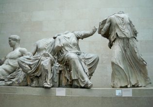 Τα Γλυπτά του Παρθενώνα, ο Στάρμερ και η Ελλάδα