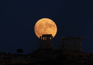 Πανσέληνος:  Απόψε το «Φεγγάρι του Ελαφιού» – Από πού πήρε το όνομά του