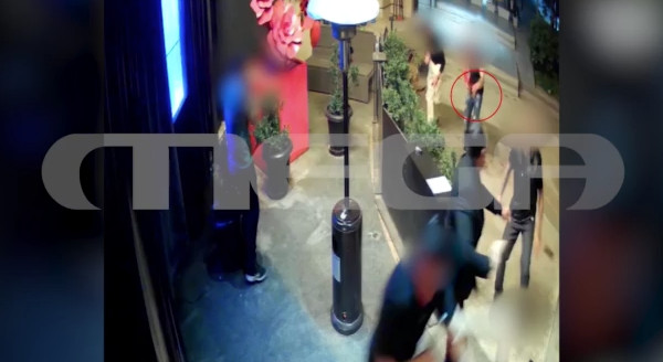 Καρέ καρέ η δολοφονία 23χρονου έξω από κλαμπ στο Μαρούσι