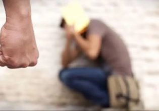 Πάτρα: «Είναι επιπόλαιος και άμυαλος» λέει ο πατέρας του 15χρονου που τον ξυλοκόπησε γιατί είναι ομοφυλόφιλος