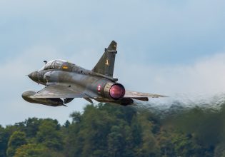 Γαλλία: Η πολεμική βιομηχανία έχει υπερ-παραγωγή αλλά δεν έχει πελάτες