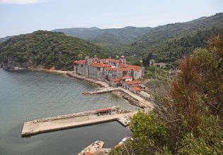 Άγιο Όρος: Στοιχεία για το σχέδιο επέμβασης ζητεί η Ιερά Κοινότητα από την ΕΛ.ΑΣ