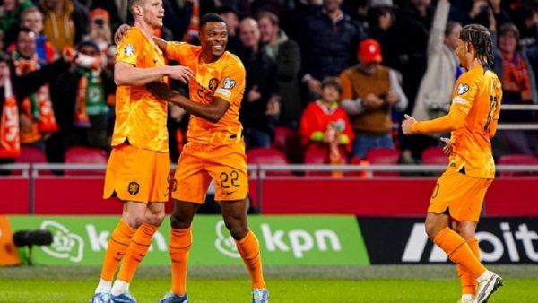 Ακυρώθηκε η συνέντευξη Τύπου της Ολλανδίας λόγω… τρένου