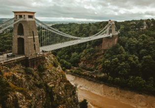 Βρετανία: Σύλληψη υπόπτου για την υπόθεση με τα ανθρώπινα λείψανα σε βαλίτσες στο Μπρίστολ