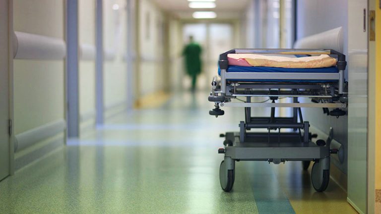 Πάτρα: Νέα τραγωδία σε ένα 24ωρο: Δεύτερη γυναίκα έπαθε επιπλοκή στον 9ο μήνα – Νεκρό το βρέφος