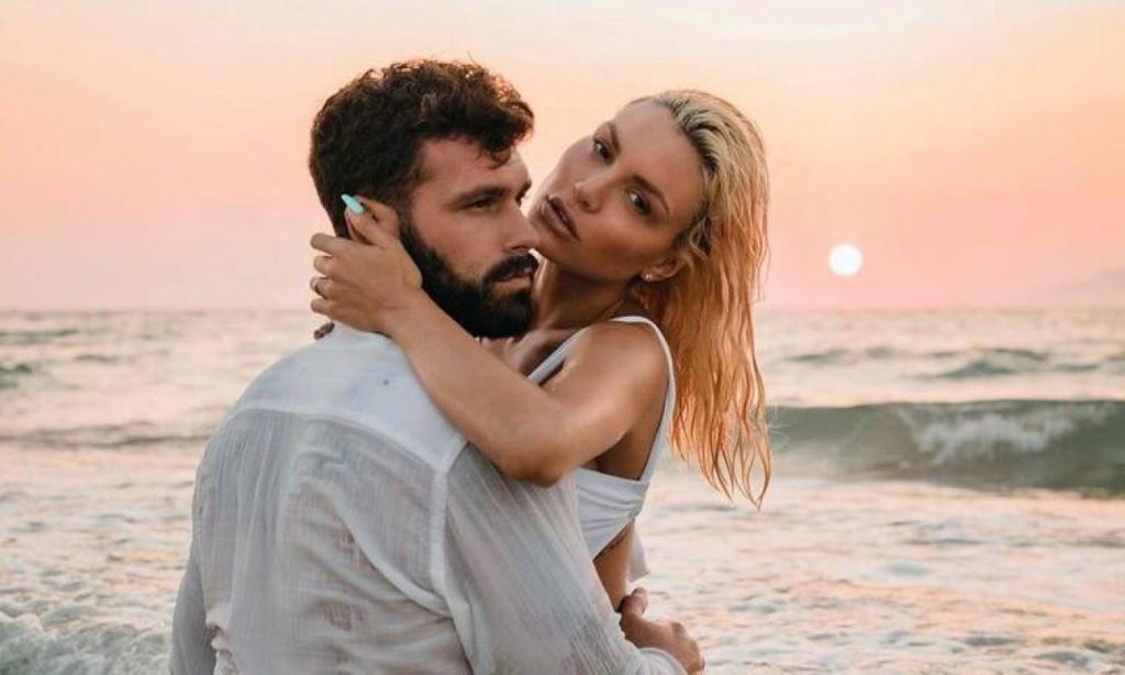 Αλεξάνδρα Παναγιώταρου – Στάθης Σχίζας: Έπεσαν πρόσωπο με πρόσωπο σε βραδινή τους έξοδο στη Μύκονο