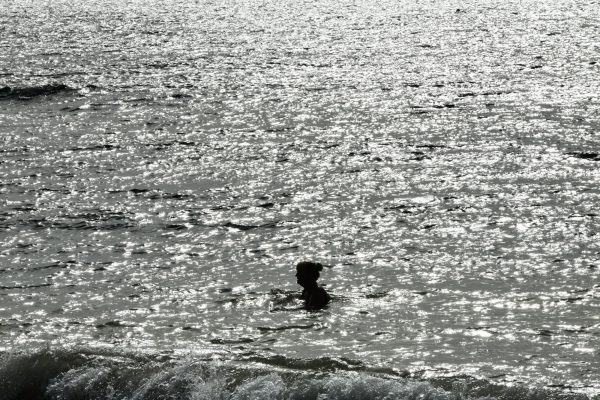 Οι παραλίες της Αττικής που είναι ακατάλληλες για κολύμπι – Τα στοιχεία της δειγματοληψίας