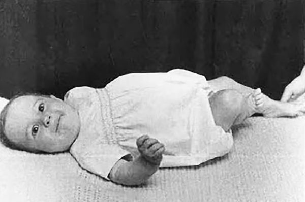 Έψαχνε όλη της τη ζωή τον γιο της – Η συγκινητική επανασύνδεση μετά από δεκαετίες