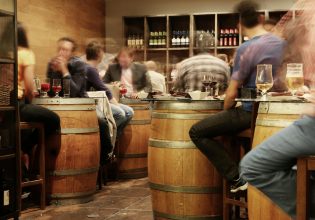 Αλκοόλ: Μελέτη αποδεικνύει πως δεν υπάρχει «ασφαλής» ποσότητα κατανάλωσης