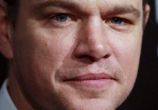 O Χολιγουντιανός ηθοποιός Ματ Ντέιμον κατέφθασε στην κοσμική Μύκονο