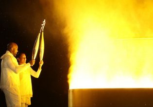 H Ολυμπιακή Φλόγα του Παρισιού, δεν είναι Φλόγα! (pics)