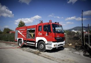 Φωτιά στον Ασπρόπυργο σε υπαίθριο χώρο επιχείρησης – Συναγερμός στην Πυροσβεστική