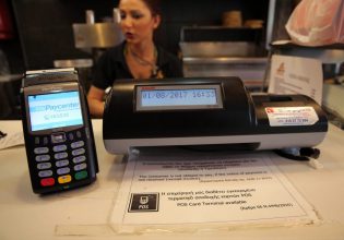 ΑΑΔΕ: Μετάθεση ημερομηνιών απόσυρσης και αντικατάστασης ταμειακών μηχανών