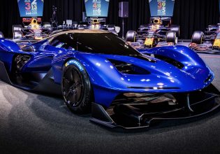 RB17: Υπεράνω πραγματικότητας